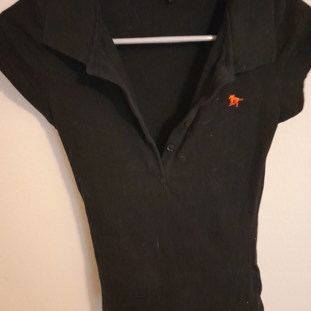 Fitted collar shirt